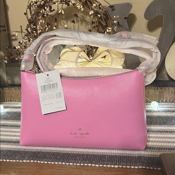 kate spade Handbags - Kate Spade Pink Crossbody Bag